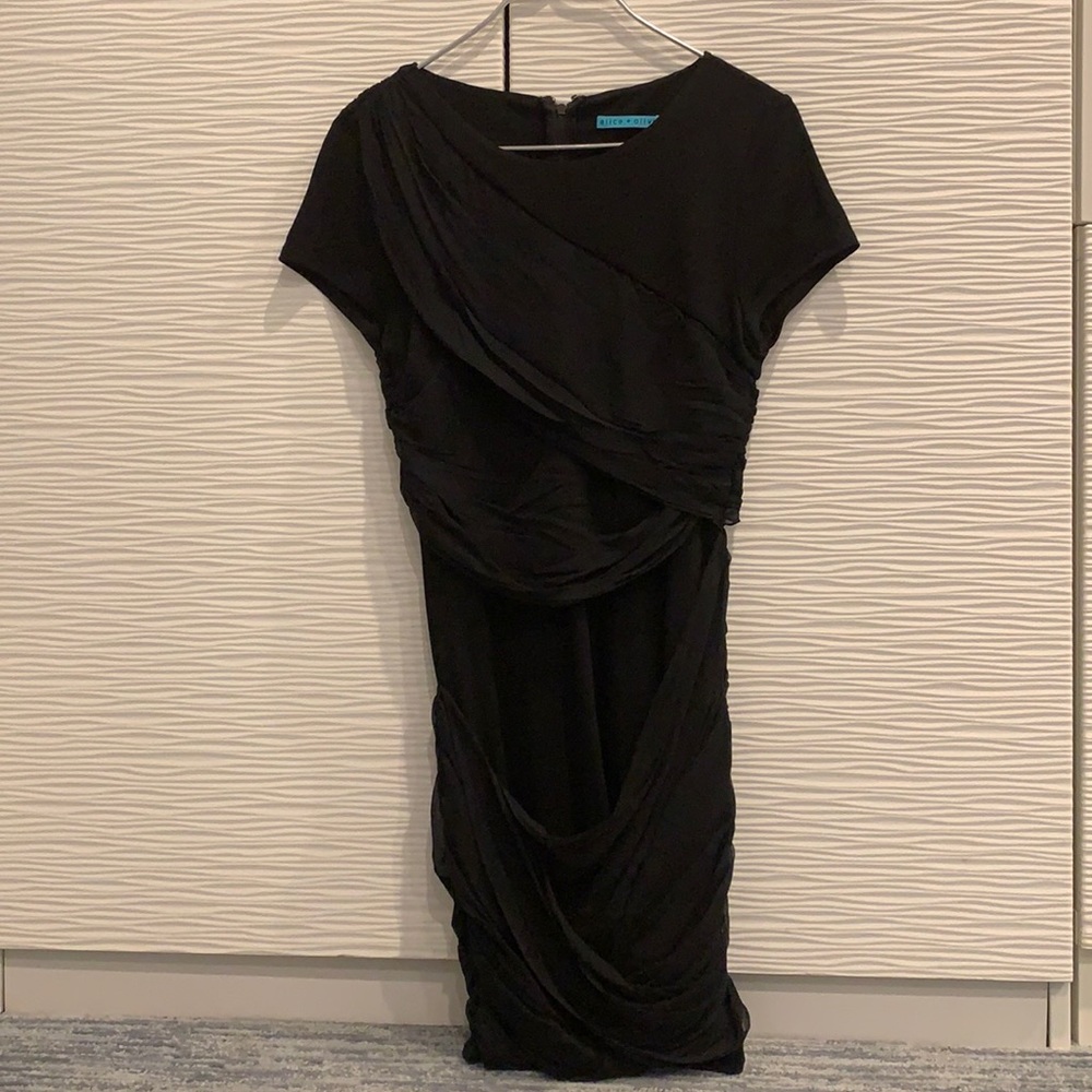 Alice and Olivia black mini dress size large